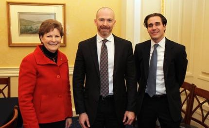 Shaheen hosts New Hampshire business leaders in Washington